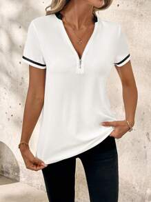 SHEIN Clasi Camiseta ajustada de mujer con cuello en V y cremallera de manga corta con bloques de color, adecuada para uso casual diario y de oficina en verano para mujeres, estilo casual de negocios, para mujeres trabajadoras y maestras - Blanco y Negro - Ver 3