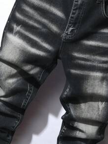 Manfinity LEGND Plus Size Men's Fashion Denim Jeans, Suitable For Summer