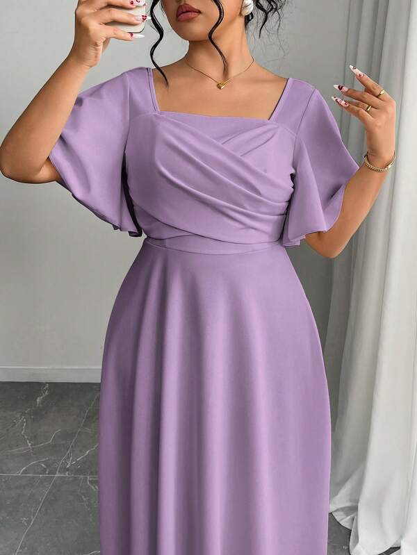 Modelyn Vestido de manga corta con cintura fruncida y silueta de línea A, de punto rojo en talla grande