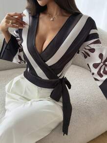DAZY Áo cánh cổ chữ V cài nút phía trước cho nữ - Màu Khaki - Xem 1