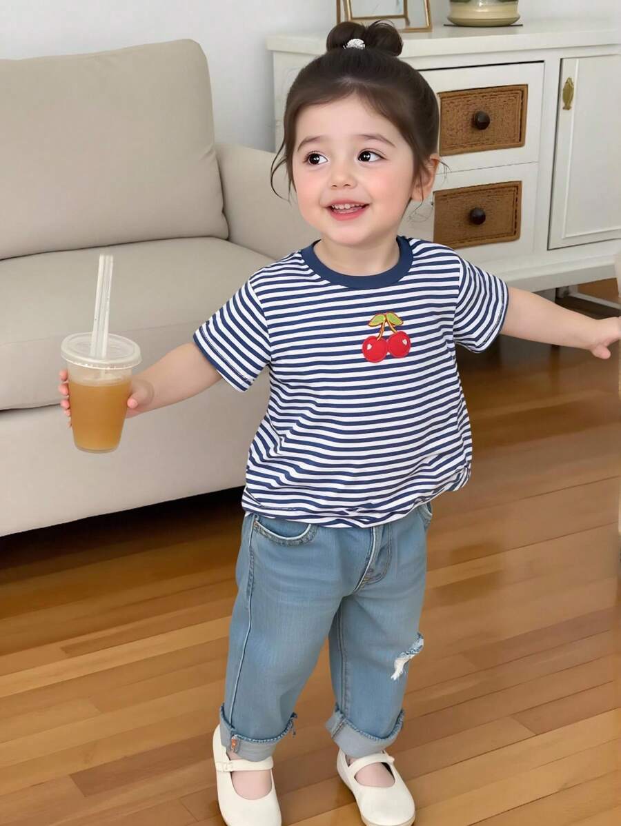 SHEIN 刺绣樱桃点缀休闲短袖条纹T恤，适合女婴，甜美可爱的海军蓝风格，夏季基本款 - 藍色 - 查看 1