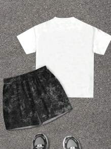 SHEIN 2pcs Tween Boy Casual Cartoon Pattern Round Neck Short Sleeve Top And Shorts Set, Suitable For Summer