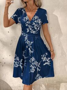 SHEIN Clasi 女式花卉印花斜领褶饰腰部及膝夏季度假连衣裙