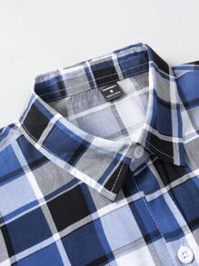 Manfinity Homme Camisa de verano de manga corta con botones y estampado a cuadros (estampado irregular)