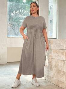 SHEIN Essnce Vestido de manga corta largo con tiras en la cintura y bolsillos, de unicolor de moda casual de verano para mujer de talla grande