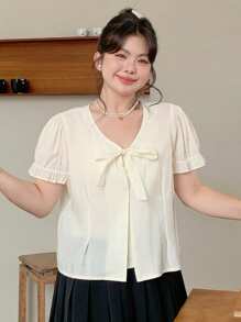 Dazy Plus Plain Color Lace-Up Collar Short White Short Sleeve Shirt
