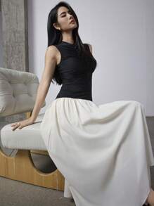 Heiryn Váy dài ngang gối không tay xếp nếp màu khối màu cho nữ, thời trang mùa hè - Đen và trắng - Xem 2