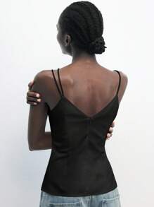 SHEIN Maija 2025 秋冬新款上衣，适合音乐节、早午餐、毕业典礼、户外活动、海滩度假、假日设计，不对称剪裁，金属手工缝制纽扣装饰，隐形后拉链，合身廓形，时尚简约百搭优雅休闲派对女式上衣吊带背心复古风格 - 黑色 - 查看 2
