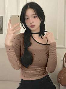 DAZY 女士不对称设计紧身波点T恤，撞色不对称肩部设计，秋季长袖女式上衣 - 卡其色 - 查看 6