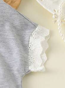 2pcs/Set Baby Girl Spring&Summer Casual Style Bowknot Decoration Short Sleeves Top&Lace Decoration Short Pants