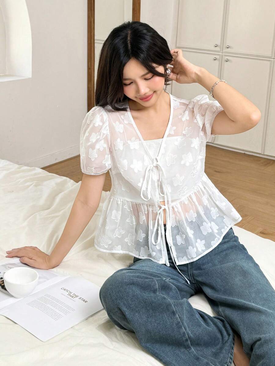 K-Vae 女士夏季白色绣花面料半透上衣蝴蝶结上衣泡泡袖短袖上衣