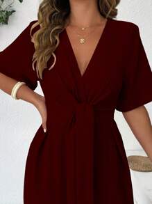 SHEIN Clasi Jumpsuit Kasual Retro Modis dengan Leher V dan Pinggang Terikat - Burgundy - View 5