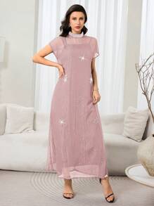 Al Najma Gaun Maxi Chiffon Semi-Transparan Wanita Elegan dengan Kerah Mandarin, Hiasan Mutiara Imitasi dan Berlian Imitasi - Berwarna merah muda - View 3