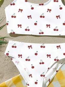 SHEIN 可爱复古蝴蝶结和樱桃印花图案，迷你蝴蝶结樱桃，暑假，毕业季，青少年女孩休闲背心上衣和三角裤比基尼套装适合夏季