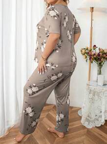 SHEIN Plus Size Short-Long Gray Floral Milk Silk Knitted Pajama Set, Outfits - Multicolor - View 3
