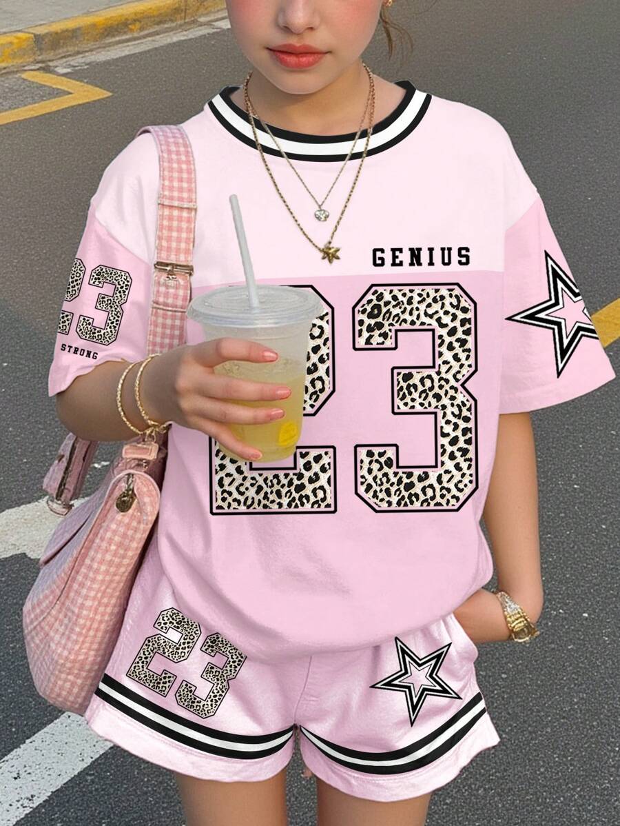SHEIN 街头风骑行服。豹纹、23号和星星图案赛车服。少女休闲简约拼色圆领短袖T恤和短裤两件套,适合春夏季节 - 彩色 - 查看 1