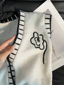 Firerie Plus Size Sleeveless Casual French Style Buttoned Floral Jacquard Pattern Loose Fit Vest/Waistcoat, Elegant School Style For Summer New Arrivals, Suitable For Beach/Holiday Wear/Shein Prive Women's Clothing