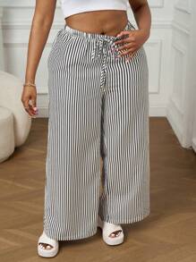 SHEIN PETITE CURVE Große Größen Sommer Loose Fit Gestreifte Casual Hose mit Gummibund und Kordelzug, Strandurlaub, Sommer, geeignet für kleinere Personen - marineblau - Übersicht 6