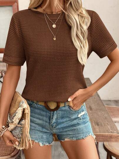 SHEIN Frenchy Women Casual Round Neck Short Sleeve T-Shirt For Daily Wear In Spring And Summer, Summer Essential, Short Sleeve Waffle Top, Loose Fit Casual Style Short Sleeve Sweaterknitted Blouse For Womenknitted Topsknitted Fabric Women Tops Brown