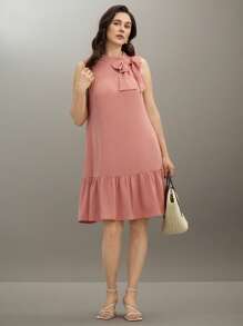SHEIN Clasi 大码女式休闲纯色圆领无袖蝴蝶结装饰 A 字迷你连衣裙，夏季 - 藕粉色 - 查看 3