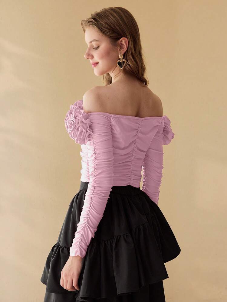 GATHERED APPLIQUES BLOUSE