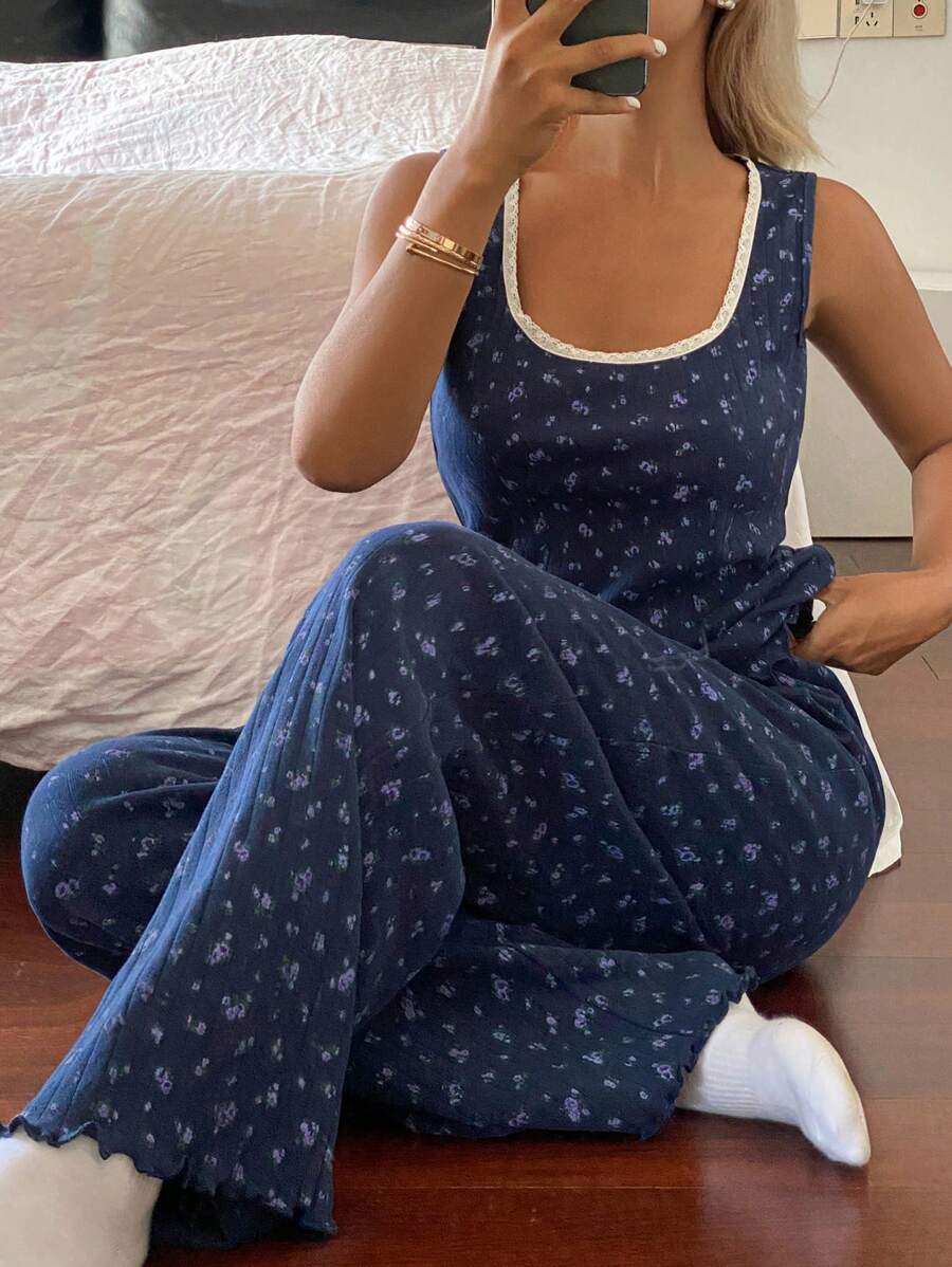 DAZY 2pcs/Set Women Ditsy Floral Pajama Set - Navy Blue - View 1