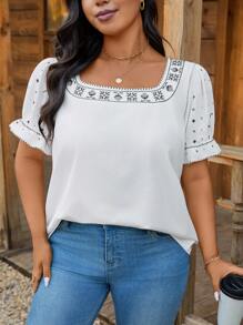 SHEIN LUNE Áo kiểu nữ cỡ lớn màu trắng cổ vuông thêu họa tiết ngày Quốc khánh 4 tháng 7 phong cách Boho, thích hợp cho mùa hè đi biển. - trắng - Xem 4