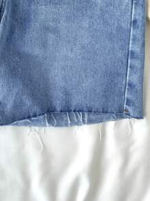 SHEIN Teen Girls Spring Summer Y2K Casual Light Washed Denim Low Rise Ripped Jeans Shorts With Raw Hem,Girls Summer Beach Boho Vacation Holiday Outfits,Summer Rave Concert Festival Outfits - Medium Wash - View 4