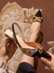 CUCCOO TILAWA Zapatos de tacón de gatito con puntera puntiaguda, diseño de patchwork floral vintage decorado con cadena, parte trasera con correa, elegantes y cómodos zapatos de vestir para uso diario, eventos al aire libre, primavera y verano, color marrón para el Día de San Valentín