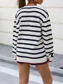 RueChic Strickpullover Damen – Oversize Sweater Mit Schwarz Weiß Streifen & Roten Kontrastdetails, Casual Knitwear #StreetScene #NeueHerbstmode #MinimalistFashion,Jumper,Cream Jumper,Jumpers For Women,Jumpers,Black Jumper,Womens Jumper,White Jumper,Women's Jumper,Women's Jumpers,Winter Clothes - Black and White - View 7