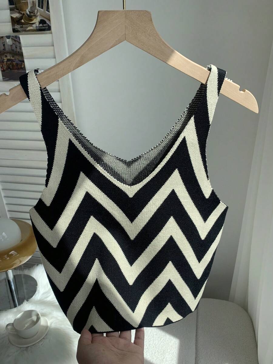 Comfortcana Chevron Pattern Knit Top