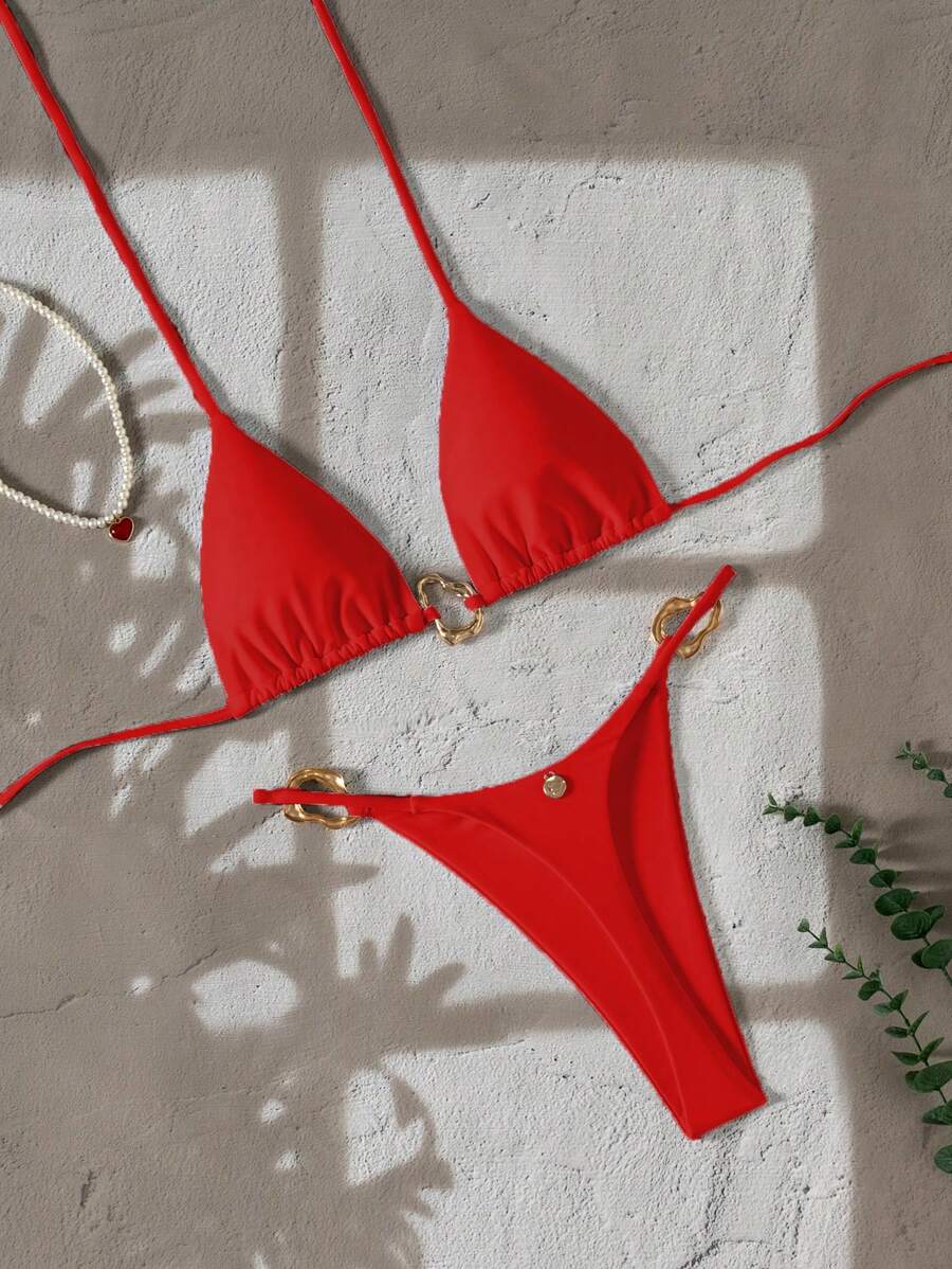 Swim Vcay 女士新款时尚纯色吊带露背金属装饰性感三角泳裤，夏季沙滩红色比基尼套装 - 紅色 - 查看 1