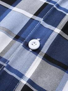 Manfinity Homme Camisa de verano de manga corta con botones y estampado a cuadros (estampado irregular)