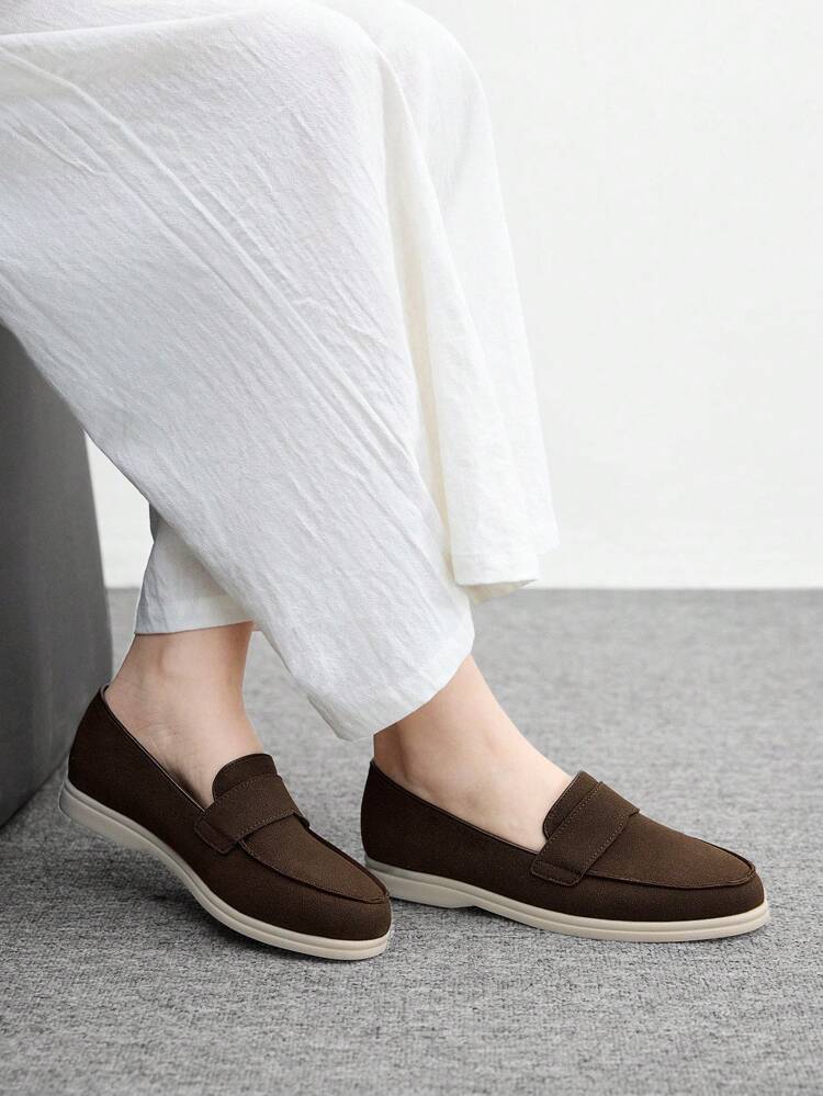 CUCCOO BIZCHIC Women's Comfy Round Toe Flat Shoes, Fashion Simple Faux Suede Slip-On Flats, Dark Coffee Color, Suitable For Spring And Summer, Daily Commute