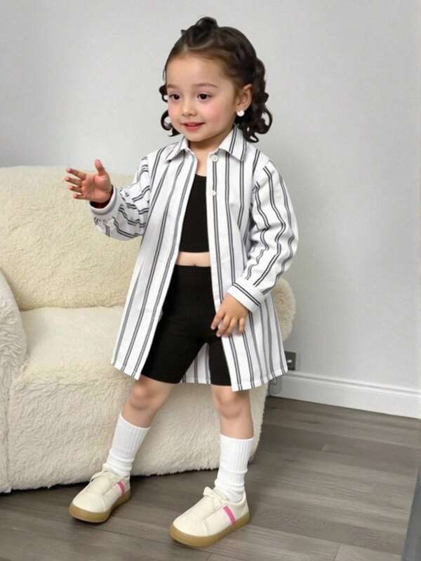 SHEIN Conjunto de 3 piezas para niña bebé: Chaqueta casual de manga larga a rayas en blanco y negro con cuello protector solar, camiseta negra suave y agradable para la piel, y shorts ajustados, adecuado para la escuela, uso diario y ropa deportiva