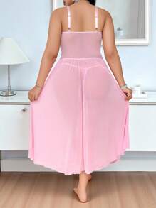 SHEIN 2 piezas Conjunto de lencería sin aros de malla bordada de talla grande que incluye vestido + tanga