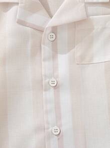 SHEIN 幼儿男童休闲米色条纹短袖 T 恤，适合日常穿着，春夏季