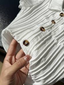 2 件男婴夏季套装：纹理罗纹领衬衫和水洗牛仔短裤，适合日常、郊游、度假、节日的休闲装 - 白色 - 查看 5