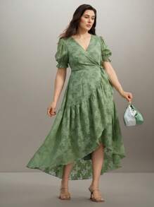 SHEIN Clasi Plus Size Women Elegant Jacquard V-Neck Puff Sleeve Pleated Tie Waist Midi Layered Asymmetrical Hem Dress, Suitable For Spring/Summer Gatherings - Green - View 4
