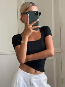 DAZY 女式方领休闲短袖修身 T 恤，性感夏季黑色上衣 - 黑色 - 查看 6