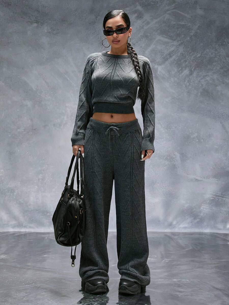 RueChic Set di maglione lavorato a maglia grigio e pantaloni a vita alta con dettaglio di laccio sul retro per donna, coordinato, abbigliamento invernale, autunnale - Grigio - Visualizzare 1