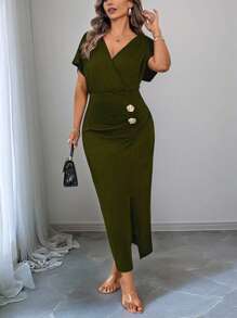 SHEIN Clasi Plus Size Women Cross Collar Fitted Waist Bodycon Knit Dress With 3D Floral Detail, Elegant Spring & Summer