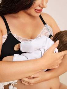 Plus Size Lace Patchwork Contrast Color Adjustable Strap Maternity Nursing Bra - Black and White - View 5