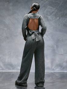 RueChic Set di maglione lavorato a maglia grigio e pantaloni a vita alta con dettaglio di laccio sul retro per donna, coordinato, abbigliamento invernale, autunnale - Grigio - Visualizzare 2