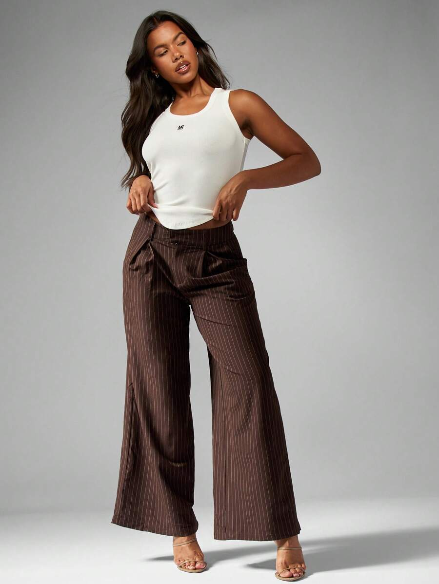 MISSGUIDED Pantalones de vestir de pierna ancha de raya diplomática de alta cintura para uso en la oficina, carrera y trabajo, pantalones palazzo de invierno y otoño para uso en negocios - Marrón - Ver 1