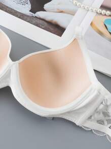 SHEIN NudeFit 1pc Smooth Underwire Thin Padded Seamless Gather No Show High Support Basic Bra - White - View 7