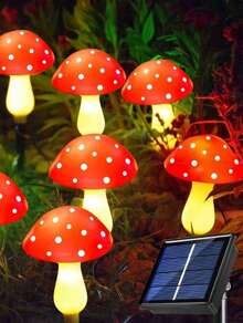 SHEIN 8 pièces/12 pièces Lumières de chaîne alimentées au soleil en forme de champignon rouge, lumière chaude pour l'extérieur, lumières de chemin à LED pour patio, convient pour le jardin, l'herbe, la clôture, les massifs de fleurs, décoration d'ambiance nocturne (nouveau style/ancien style envoi aléatoire)