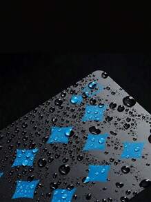 黑色塑料扑克牌耐磨耐用。塑料PVC防水扑克牌适用于朋友聚会、生日、圣诞聚会、减压玩具和有趣的棋盘游戏。良好的可伸缩弹性防水纸牌红蓝，一款多功能且有趣的纸牌游戏，与朋友一起解锁新游戏，游戏>棋盘游戏，游戏，趣味纸牌 - 藍色 - 查看 10