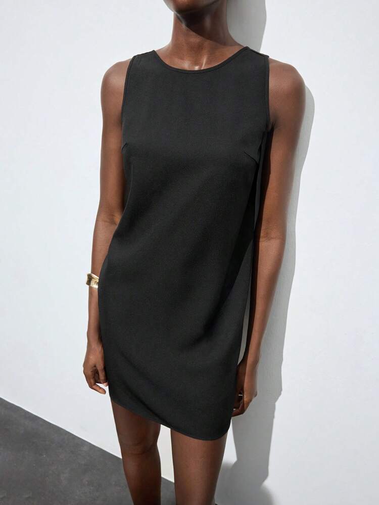 SHEIN Maija Ladies' Black & White Contrast Bowknot Decor Black And White Dress, Versatile Summer/All Season Elegant Casual Urban Fashionable Design, Comfortable Fitted V-Back Bow Accented Black & White Patchwork A-Line Dress, Graceful Ladies' Outfit, Cute For Music Concerts, Business Casual Office Wear, Low-Key Old Money Vibe, High-End Stylish Urban Commute, Editor's Favorite, City Social/Vacation Gathering Party Dress, Charming Graduate Season Short Dress Business Casual Women's Wear, Office Wear, Low-Key Old Money Style, Effortless , High-End Urban Commuting, The Same Style As The Editor-In-Chief Of The Magazine, Urban Social Vacation Party Wear, Charming, Low-Key Basic Style, Versatile And Not Picky Clothing, Street Fashion Wear, Clothing, Coffee Shop, Relaxed Wear