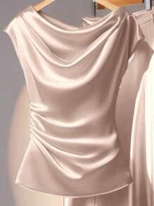 Franclia Women's Plain Simple Pleated Shirt - Khaki - View 2